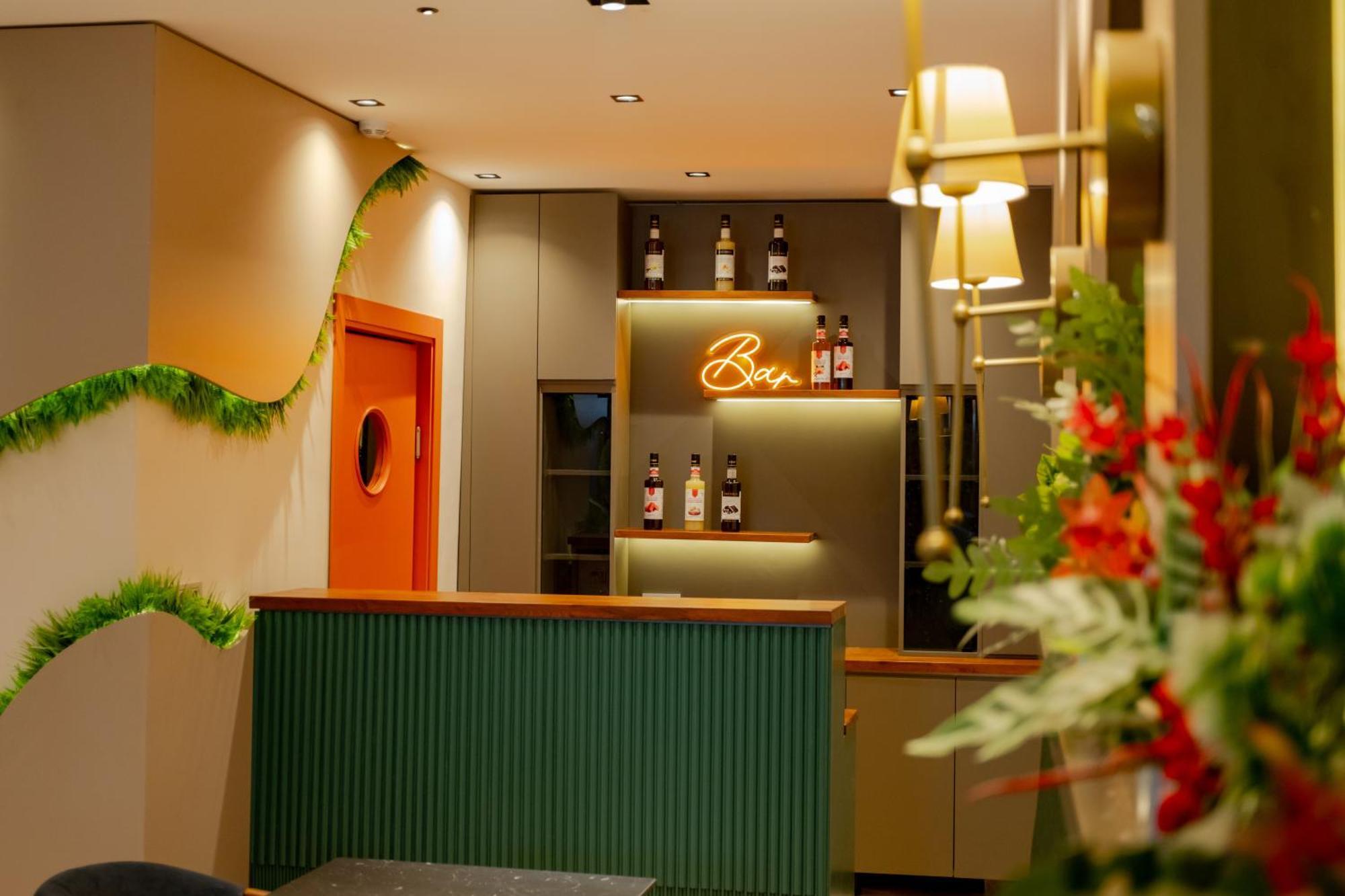 Fly Point Airport Hotel Arnavutkoy Eksteriør billede