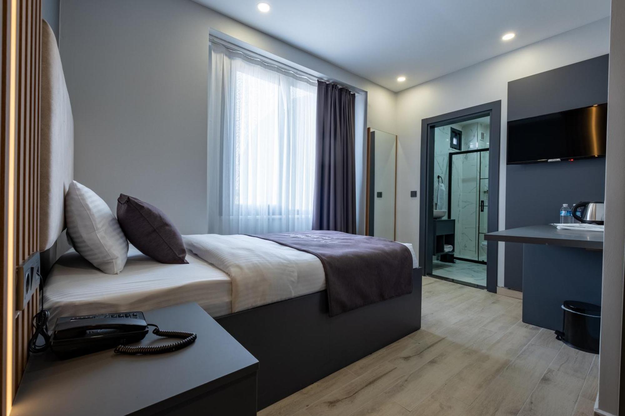 Fly Point Airport Hotel Arnavutkoy Eksteriør billede